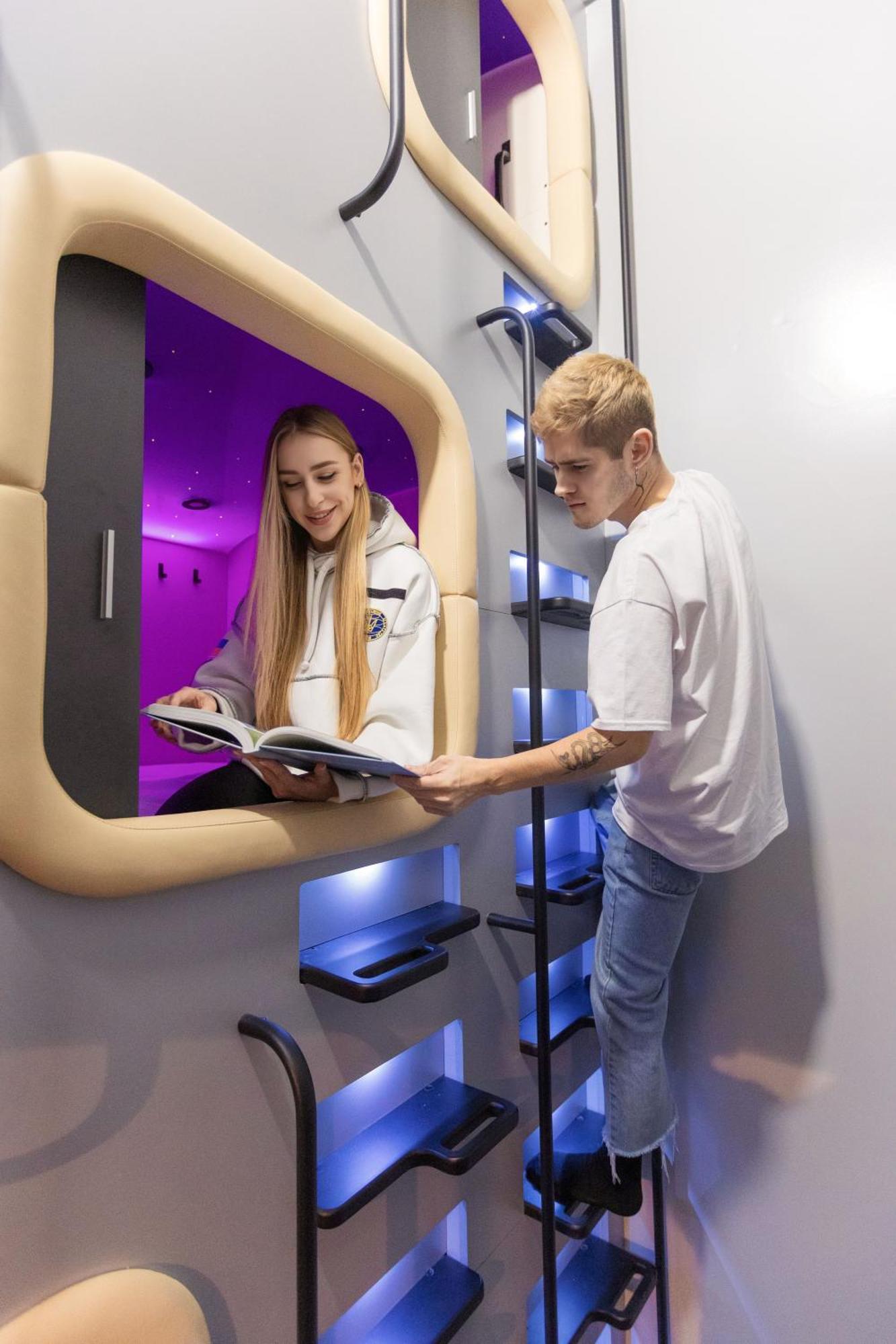 Capsule Hotel Constellation 91 Lviv Exterior photo